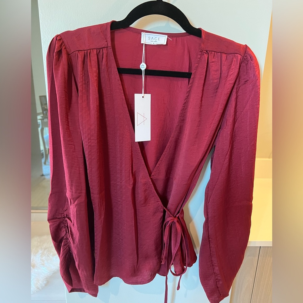 Cross over woven long sleeve